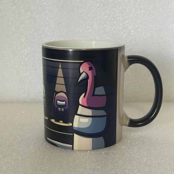 Among Us Heat Sensitive Color Changing Mug, 11oz - Picture 6 of 8